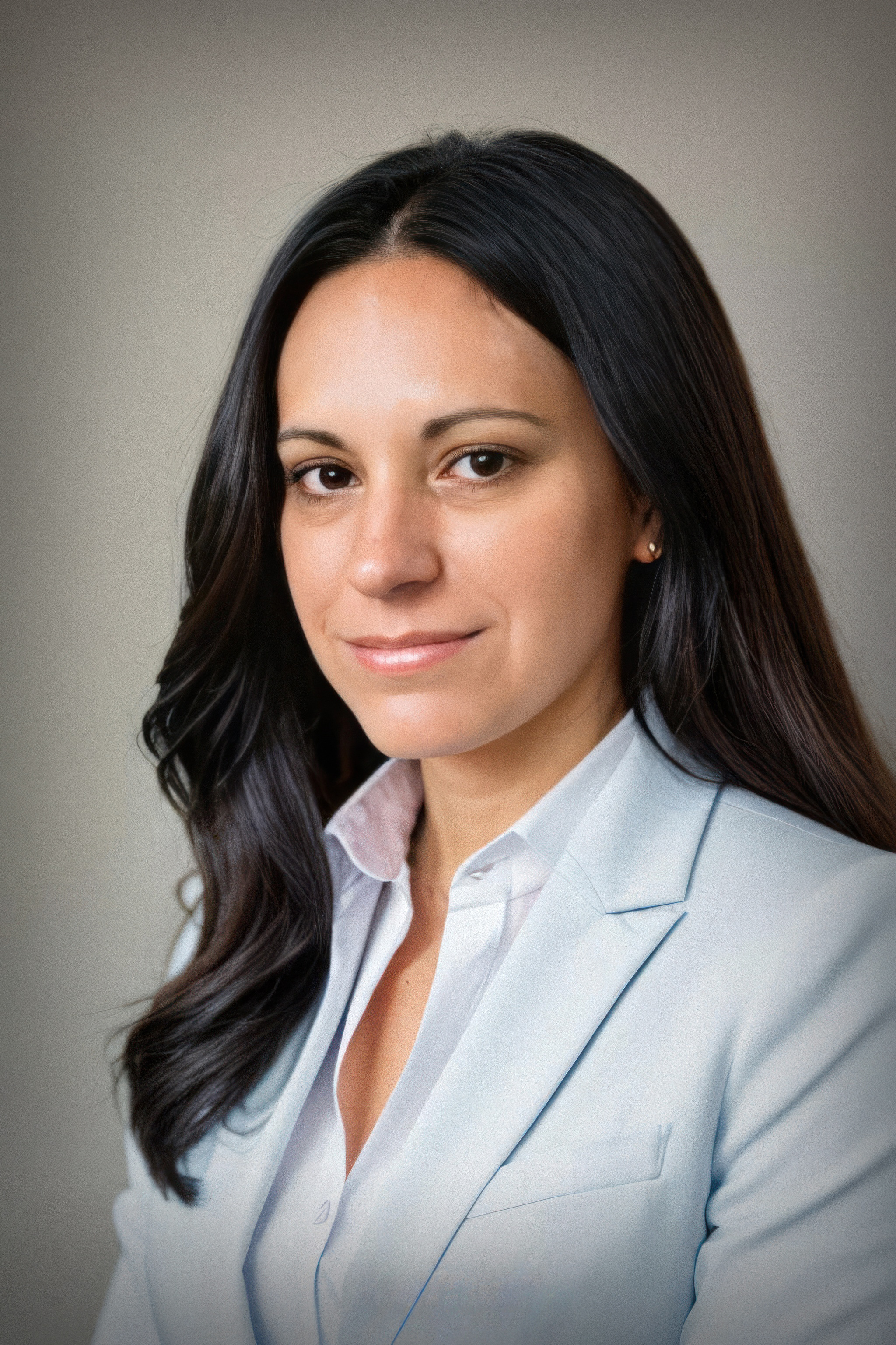 Laura Manser headshot